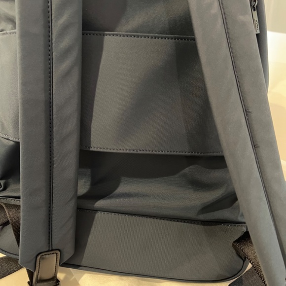 AWAY Luggage Set - Picture 8 of 10